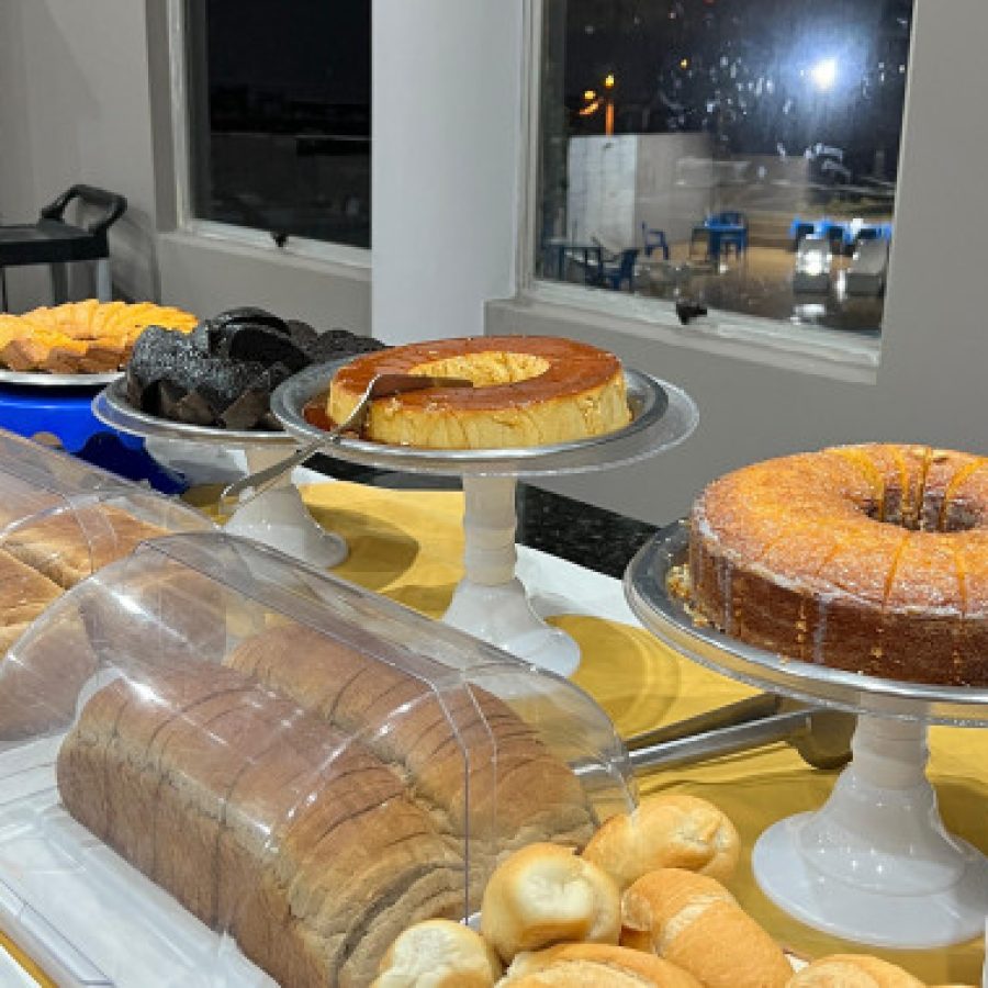 074944BOLOS E PÃES CAFÉ
